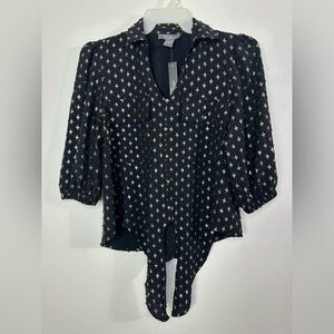 NWT Olivia & Martin Gold & Black Floral Cross Front Nod Blouse Sz M